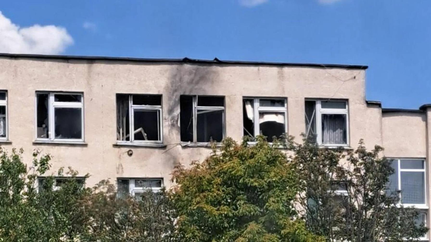 Киевтегі мектепке дрон соғылды: балалар шабуыл кезінде паналауда болған