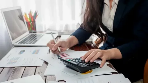 Петропавлда мектеп бухгалтері 89 млн теңге жымқырған: екі адам сотталды